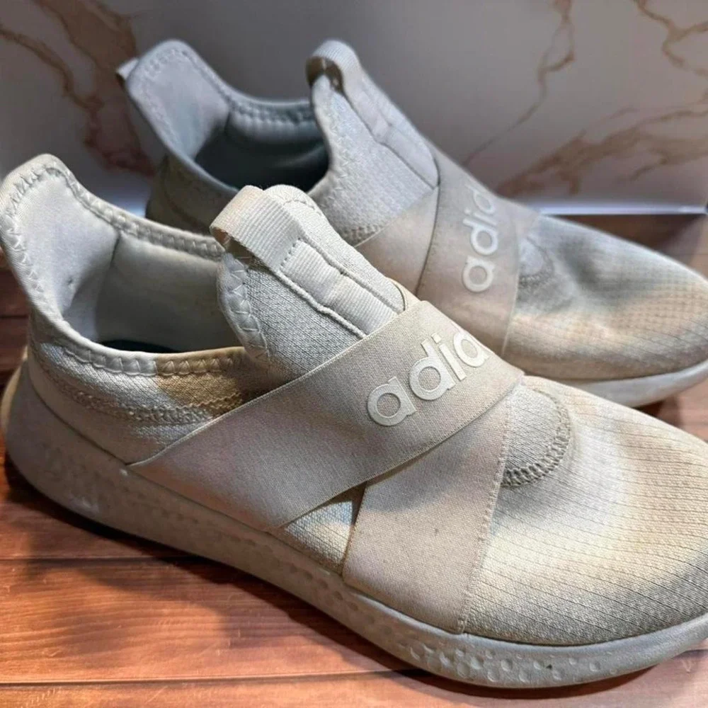 Adidas grey and white trainers #sneakers #adidas size 9
